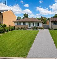 104 QUEENSTON Crescent  London, ON N5W 1N6