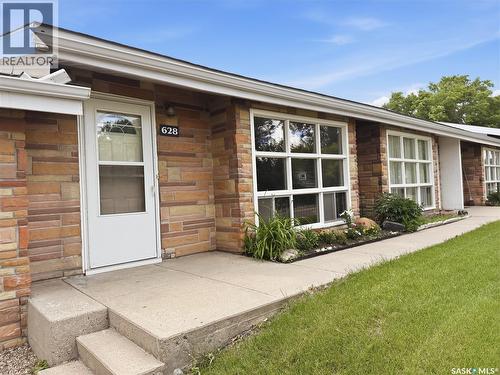 628 1st AVENUE NE  Swift Current, SK S9H 2B9