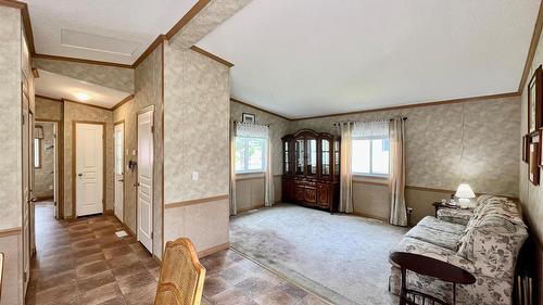 313 1St Avenue, Nakusp, BC 