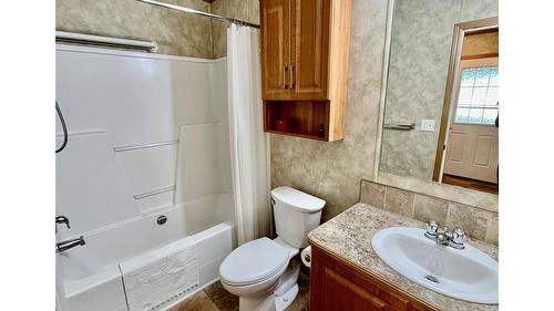 313 1St Avenue, Nakusp, BC 