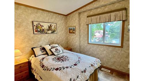313 1St Avenue, Nakusp, BC 