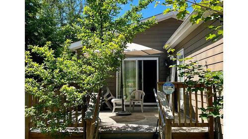 313 1St Avenue, Nakusp, BC 