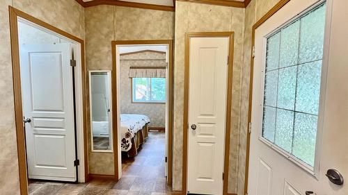 313 1St Avenue, Nakusp, BC 