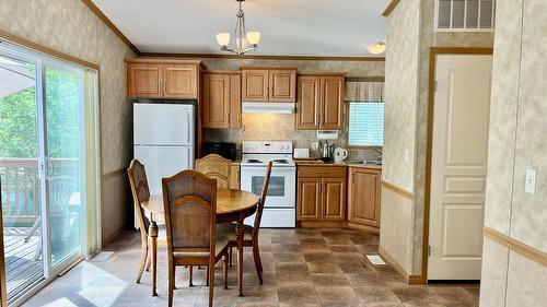 313 1St Avenue, Nakusp, BC 