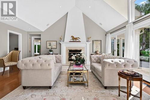 3312 Lakeland Crescent, Burlington, ON 