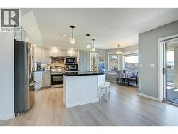 Spacious kitchen with lake and mountain views! - 