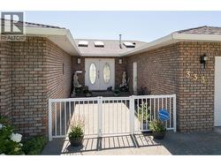 Front court yard - 