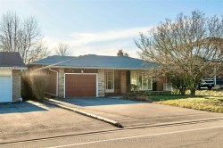 418 Waverly Street  Oshawa, ON L1J 5W3