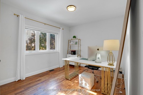 716 North Shore Boulevard E, Burlington, ON - Indoor Photo Showing Office