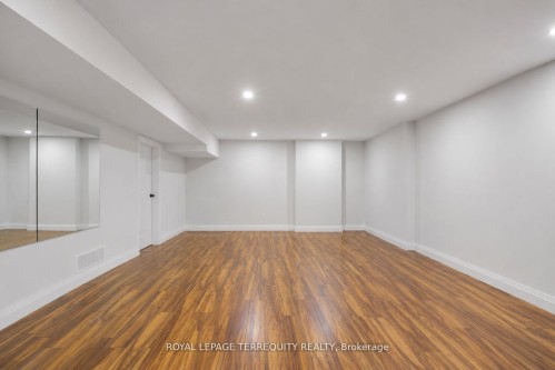 716 North Shore Boulevard E, Burlington, ON - Indoor