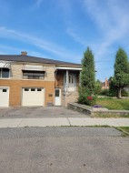 Lower-64 Watney Crescent  Toronto, ON M3L 2C9