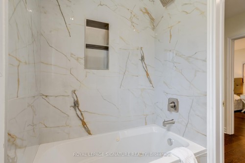 1472 Myron Drive, Mississauga, ON 