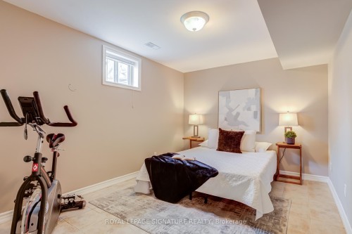 1472 Myron Drive, Mississauga, ON 