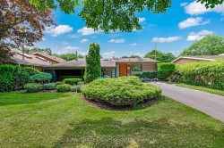10 Oakley Boulevard Toronto, ON M1P 3P2