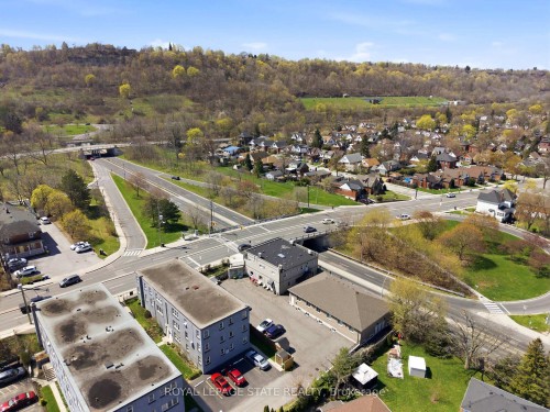 1745 King Street E, Hamilton, ON 