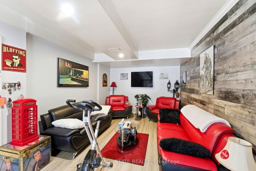 1745 King Street E, Hamilton, ON 