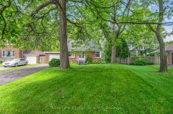 11 Innisdale Drive  Toronto, ON M1R 1C4