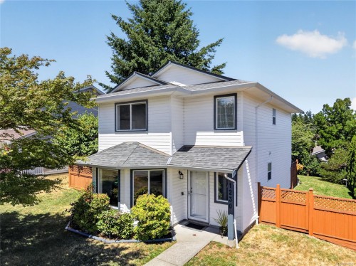 1230 Beckton Dr, Comox, BC 