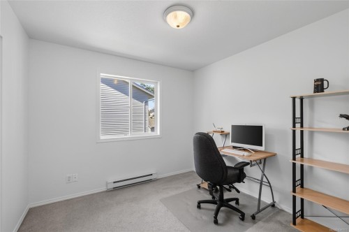 1230 Beckton Dr, Comox, BC 
