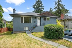 3375 Maplewood Rd Saanich, BC V8P 3N1