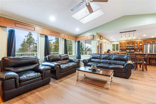 1763 Martini Way, Qualicum Beach, BC 