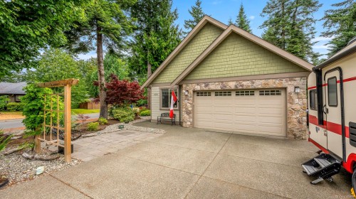 326 Forester Ave, Comox, BC 
