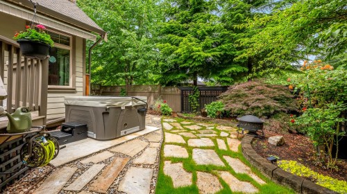 326 Forester Ave, Comox, BC 