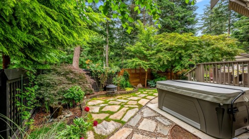 326 Forester Ave, Comox, BC 