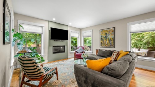 326 Forester Ave, Comox, BC 