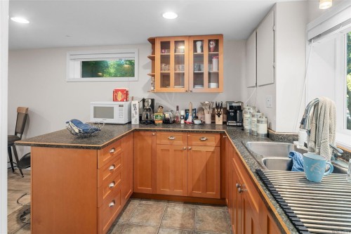 3990 Haro Rd, Saanich, BC 