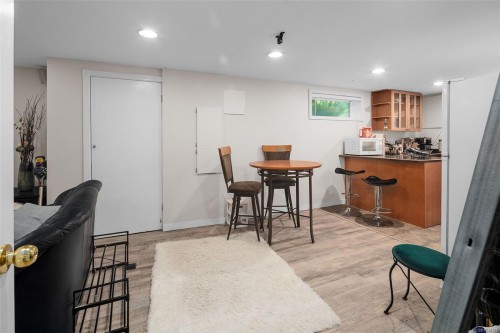 3990 Haro Rd, Saanich, BC 
