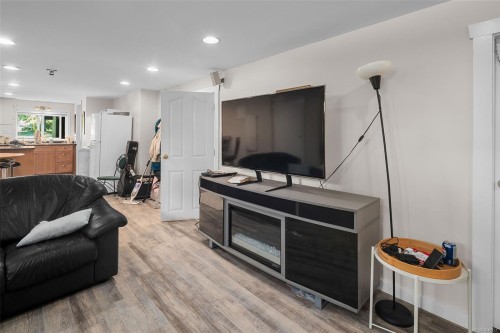 3990 Haro Rd, Saanich, BC 