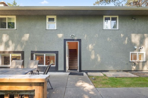 3990 Haro Rd, Saanich, BC 