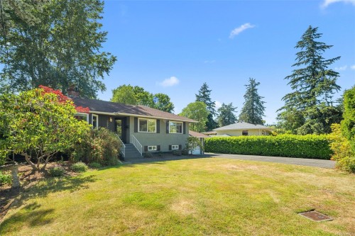 3990 Haro Rd, Saanich, BC 