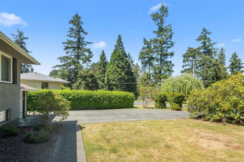3990 Haro Rd, Saanich, BC 