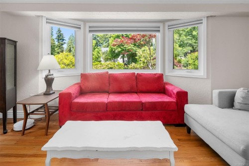 3990 Haro Rd, Saanich, BC 