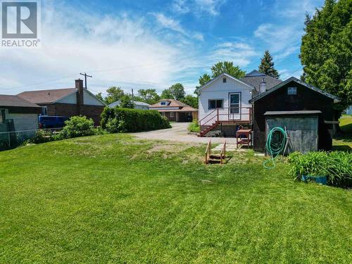 28 Queen Ave, Blind River, ON 