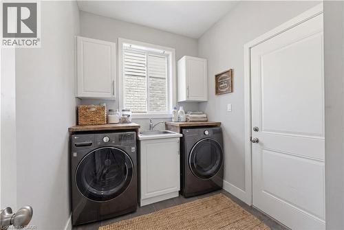 Items in photo are for visualization purposes only and may not be present at the time of visit. - 1272 Sandbar Street, London, ON 