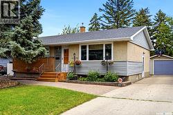 419 Garnet STREET N  Regina, SK S4R 3T2