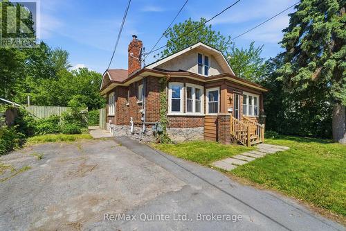 8 DUNBAR STREET  Belleville (Belleville Ward), ON K8P 3R5