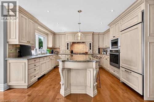 3312 Lakeland Crescent, Burlington, ON 