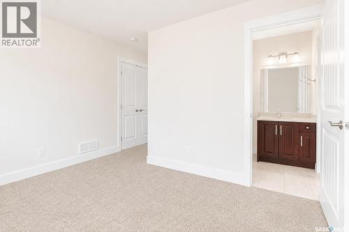 6 Mckenzie Landing, White City, SK 