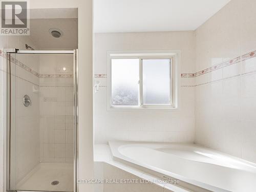 3270 Ridgeleigh Heights, Mississauga, ON 