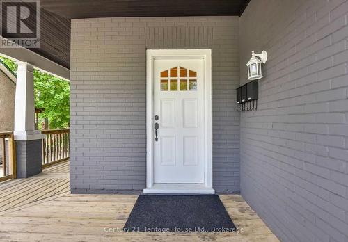 153 St Andrews Street, Cambridge, ON - Outdoor With Exterior