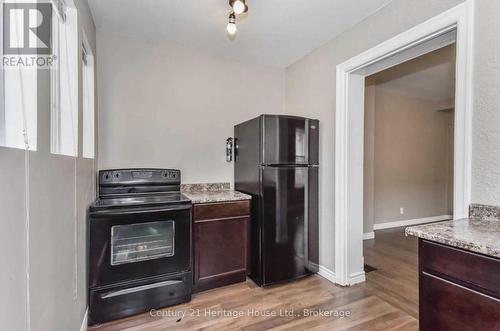 153 St Andrews Street, Cambridge, ON - Indoor