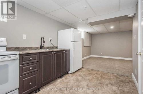 153 St Andrews Street, Cambridge, ON - Indoor