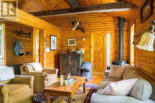 Cabin near main pond - 3554 Concession 3, Clearview, ON 