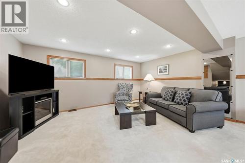 261 Assiniboine Drive, Saskatoon, SK 