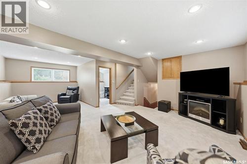 261 Assiniboine Drive, Saskatoon, SK 