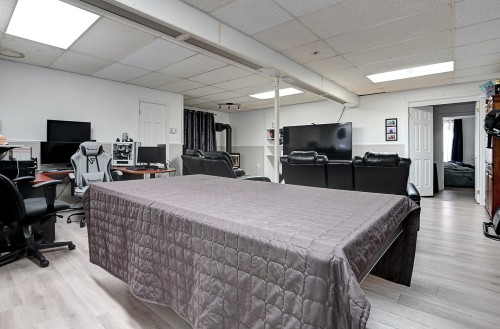 Salle familiale - 7811 Ch. Des Roy, Saint-Damien, QC - Indoor Photo Showing Bedroom